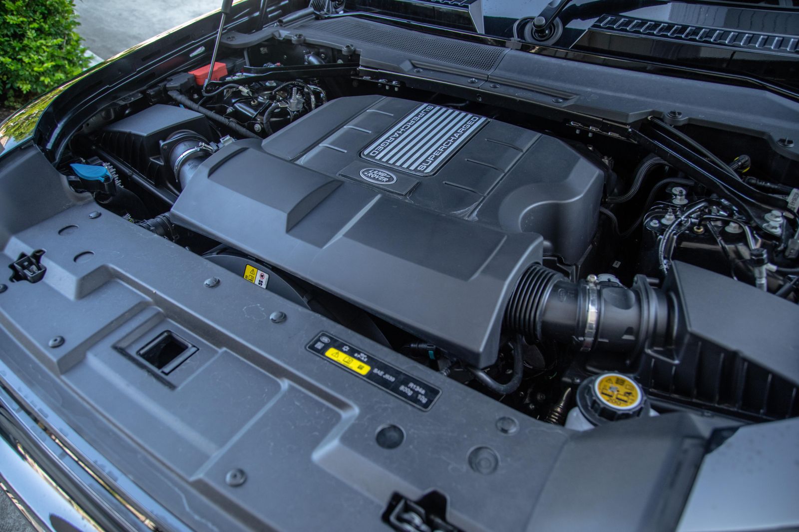 2023 Land Rover Defender 90 V8