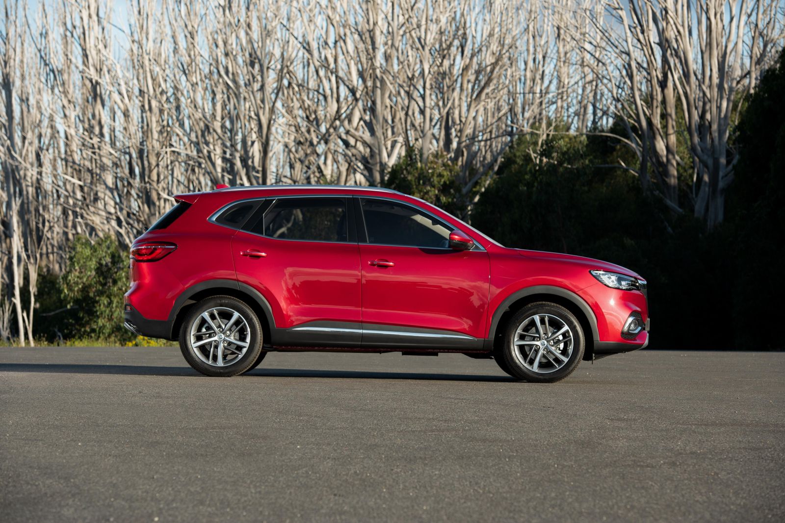 2023 MG HS price and specs