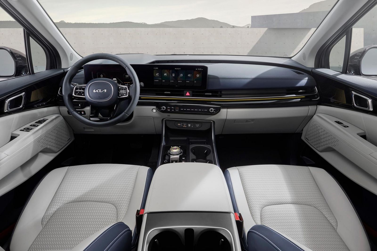 Kia reveals techheavy 2024 Carnival interior CarExpert