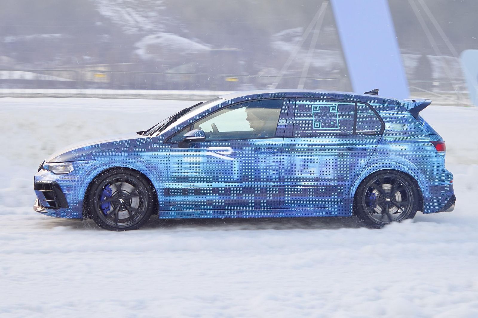 2025 Volkswagen Golf R teased, reveal date locked in | CarExpert