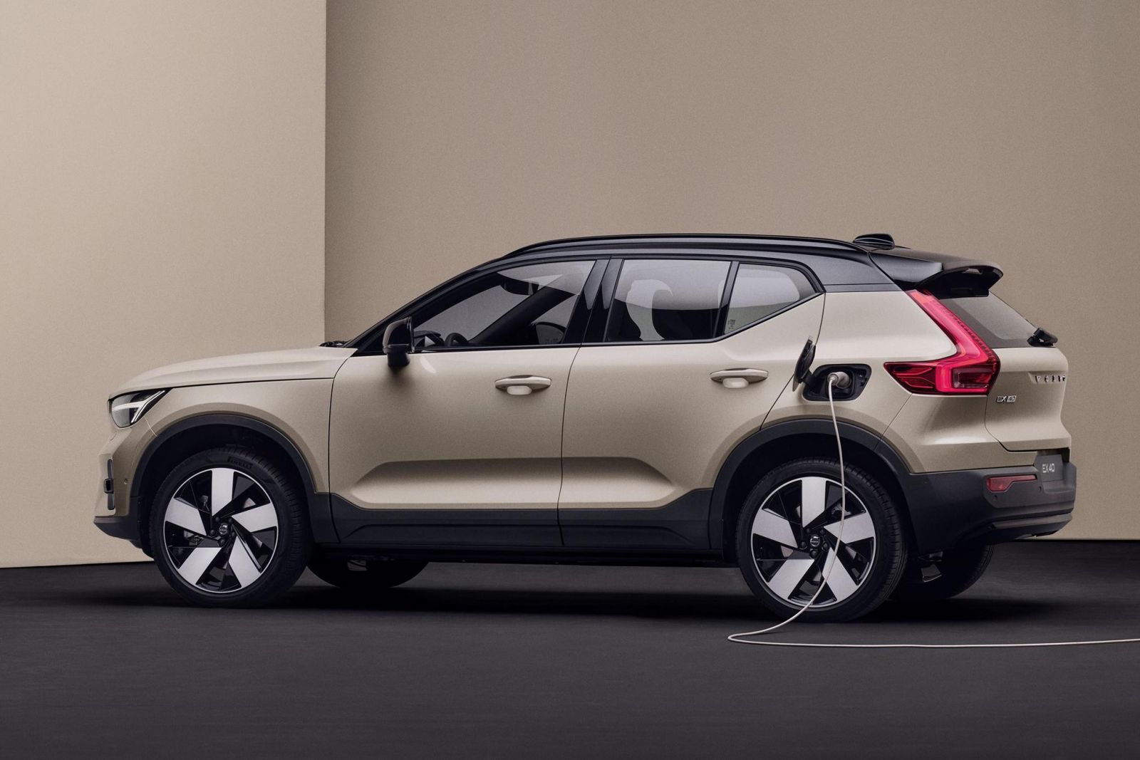 2025 Volvo EX40 price and specs Electric XC40 gets a new name CarExpert