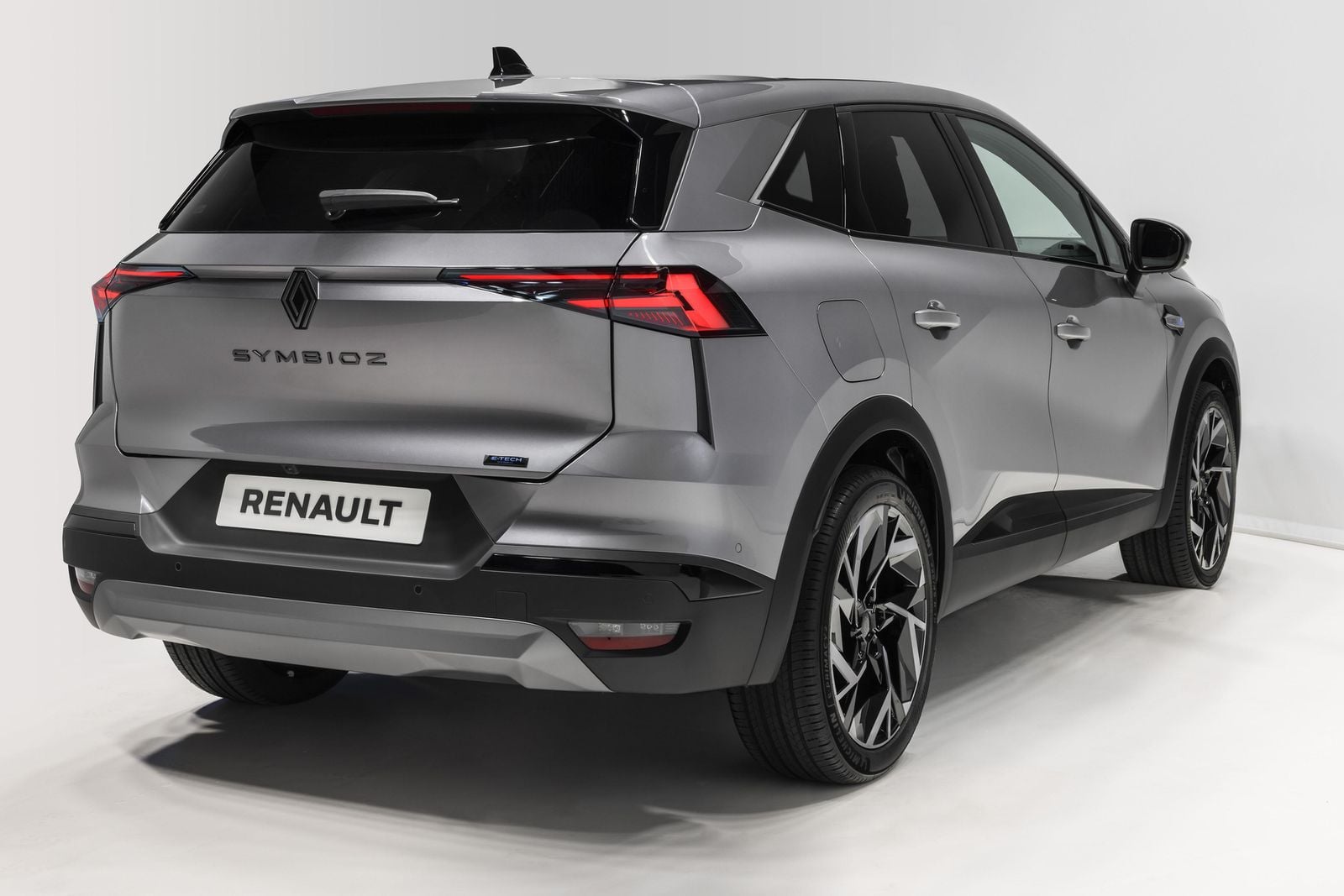 2025 Renault Symbioz revealed as hybrid Nissan Qashqai rival | CarExpert