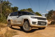 2025 Jeep Grand Cherokee going four-cylinder-only - report
