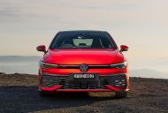 Volkswagen Golf to keep petrol power – report