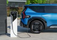 Australian Government wants new tax on EVs – report