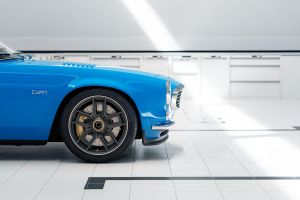 Volvo P1800 Cyan revealed with race car heart