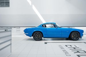 Volvo P1800 Cyan revealed with race car heart