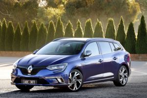 Renault Megane future secured, may add crossover variant - report