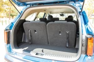 2022 Subaru Outback AWD v Kia Sorento S comparison