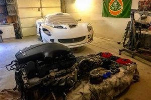Mad man cuts a Lotus Exige in half and stuffs in a BMW M5 V10
