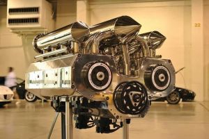 This man built a 12 rotor, 5000hp, 15.7L (960cu) engine and it runs!
