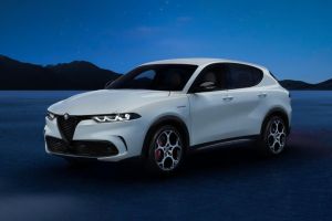 2023 Alfa Romeo Tonale price and specs