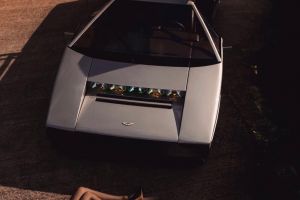 0-330km/h in 45 years: Revival of the 1977 Aston Martin Bulldog concept