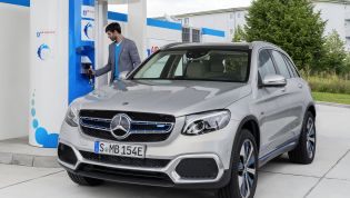 Daimler axes hydrogen car development