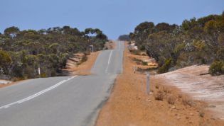 Australia's regional road deaths an outsized problem, stats show