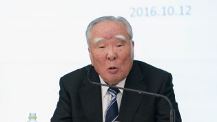 Osamu Suzuki to step down after 42 years in charge of Suzuki