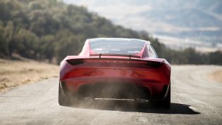 Tesla earnings point to more delays for Roadster