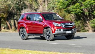 2020 Isuzu MU-X LS-T video review