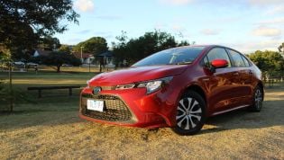 2020 Toyota Corolla Ascent Sport Hybrid sedan review