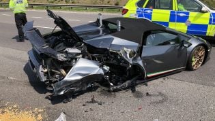 Lamborghini totalled 20 minutes after leaving dealership