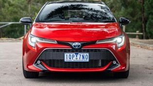 Hybrids defy slowing used car market