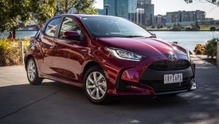 2020 Toyota Yaris SX Hybrid Review