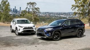 Toyota RAV4 v Toyota RAV4 Hybrid: Which should you buy?