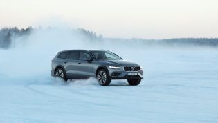 Volvo V60 Cross Country due second half of 2021