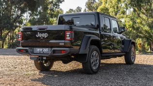 2020-21 Jeep Gladiator recalled