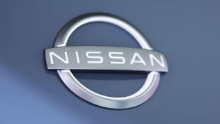 Nissan follows Renault, sells stake in Mercedes-Benz