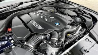 BMW won't scrap internal-combustion engines soon - report