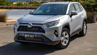 Toyota RAV4 manual lives on despite death of three-pedal Corolla