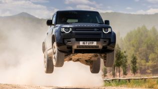 2022 Land Rover Defender V8 review