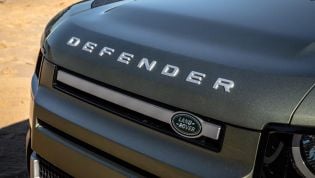 2022 Land Rover Defender 130 revealed in patent images