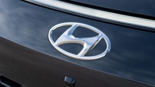 Hyundai wants to make its own semiconductor chips - report