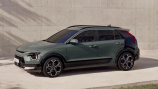 2022 Kia Niro Hybrid detailed