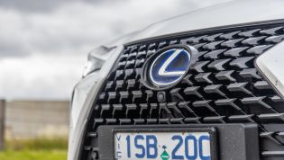 Lexus follows luxury rivals to five-year warranty