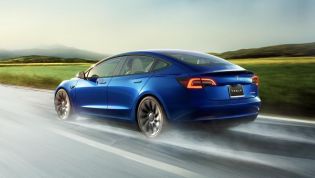 Tesla removes control unit due to chip shortage - report