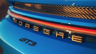 Volkswagen details Porsche IPO, will retain control