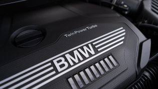 BMW developing new petrol and diesel engines - report