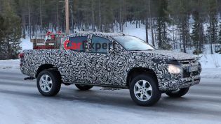 Bigger next-generation 2023 Mitsubishi Triton spied testing