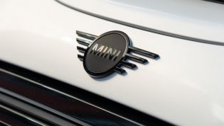 Mini pausing production of manual transmissions until 2023