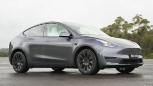 Podcast: Tesla Model Y, Porsche Macan reviews