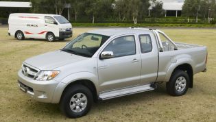 Australia's used car prices have been falling for six straight months