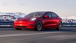 Court orders customer to publicly apologise to Tesla - report