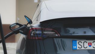 Electric car charger ban recommended by owners corporation conglomerate