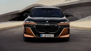 2023 BMW 7 Series and i7 price and specs