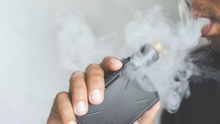 Is vaping legal or banned while driving?