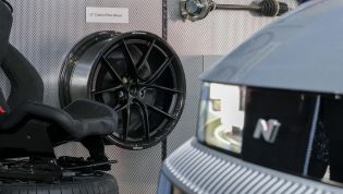 Hyundai N getting in on the carbon-fibre wheel trend