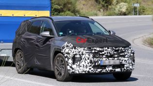 Facelifted Hyundai Tucson spied with less camouflage